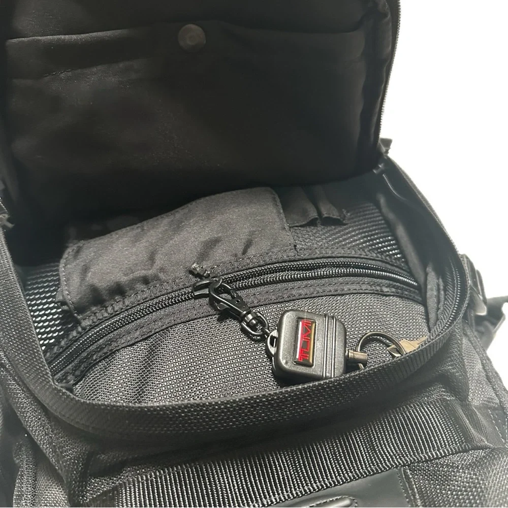 TUMI Thompson Backpack XL Black Leather Ballistic Nylon Laptop Sleeve Rucksack